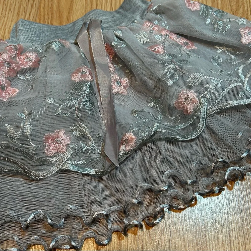 Grey embroidered‎ ballet skirt